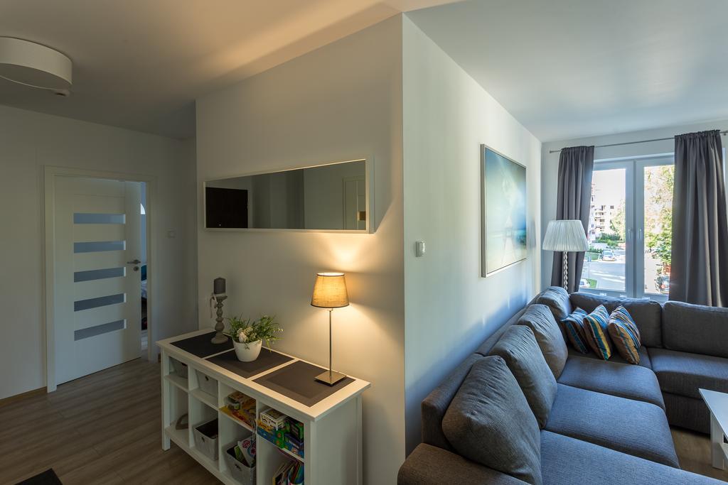 Omi Apartments Колобжег Экстерьер фото